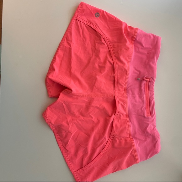 Lululemon Speed Up Mid-Rise Lined Short 4" Size 4 - Picture 3 of 7